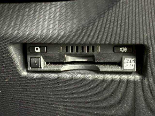 アクア Sスタイルブラック 純正SDナビ地デジ/Bluetooth搭載/バックカメラ/衝突軽減/シートヒーター/オートハイビーム/LED/ETC/スマートキー/オートエアコン/オートライト/電動格納ミラー/ステアリングスイッチ(11枚目)