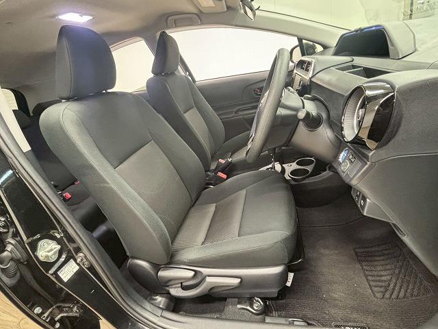 アクア Sスタイルブラック 純正SDナビ地デジ/Bluetooth搭載/バックカメラ/衝突軽減/シートヒーター/オートハイビーム/LED/ETC/スマートキー/オートエアコン/オートライト/電動格納ミラー/ステアリングスイッチ(33枚目)