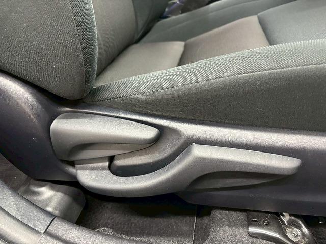 アクア Sスタイルブラック 純正SDナビ地デジ/Bluetooth搭載/バックカメラ/衝突軽減/シートヒーター/オートハイビーム/LED/ETC/スマートキー/オートエアコン/オートライト/電動格納ミラー/ステアリングスイッチ(34枚目)