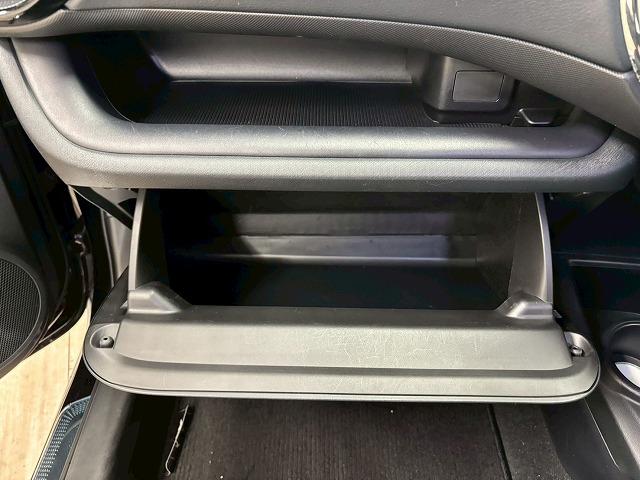 アクア Sスタイルブラック 純正SDナビ地デジ/Bluetooth搭載/バックカメラ/衝突軽減/シートヒーター/オートハイビーム/LED/ETC/スマートキー/オートエアコン/オートライト/電動格納ミラー/ステアリングスイッチ(36枚目)