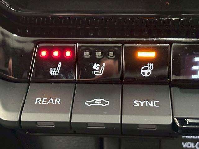 ランドクルーザー250 VX 丸目LEDヘッドライト/サンルーフ/ルーフレール/純正12.3インチナビ/全周囲/追従クルコン/パワーバックドア/レーンキープ/黒革/ベンチレーション/デジタルインナーミラー/BSM/ETC2.0(9枚目)