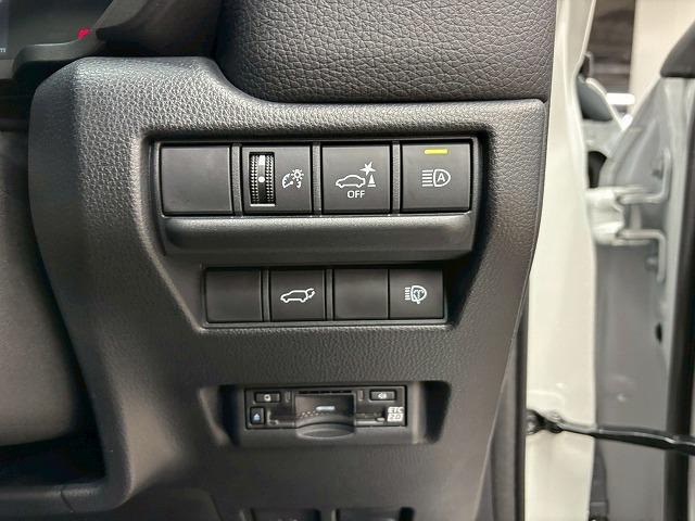 ランドクルーザー250 VX 丸目LEDヘッドライト/サンルーフ/ルーフレール/純正12.3インチナビ/全周囲/追従クルコン/パワーバックドア/レーンキープ/黒革/ベンチレーション/デジタルインナーミラー/BSM/ETC2.0(59枚目)