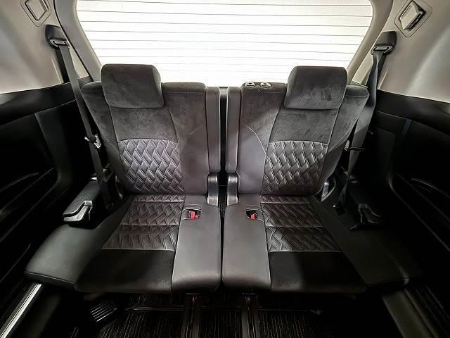 アルファード Ｓ　ワンオーナー／後席フリップダウンモニター／純正９インチナビ／地デジ／レーダークルコン／レーンキープアシスト／ＣＤ：ＤＶＤ／両側電動スライド／ＬＥＤヘッドライト／オートハイビーム／スマートキー（7枚目）