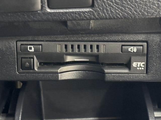 アルファード Ｓ　ワンオーナー／後席フリップダウンモニター／純正９インチナビ／地デジ／レーダークルコン／レーンキープアシスト／ＣＤ：ＤＶＤ／両側電動スライド／ＬＥＤヘッドライト／オートハイビーム／スマートキー（12枚目）