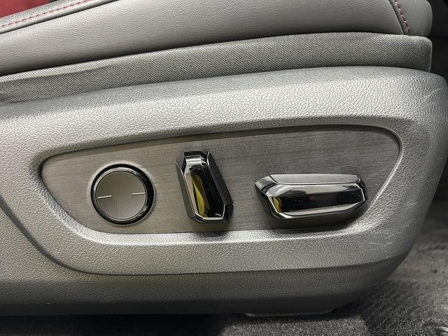 ＲＸ ＲＸ５００ｈ　Ｆスポーツパフォーマンス　ＴＲＤエアロ／パノラマルーフ／ワンオーナー／純正１４型ナビ地デジ／全周囲／デジタルインナーミラー／ＢＳＭ／シートベンチレーション／パーキングアシスト／追従クルコン／パワーバックドア／パワーシート（34枚目）