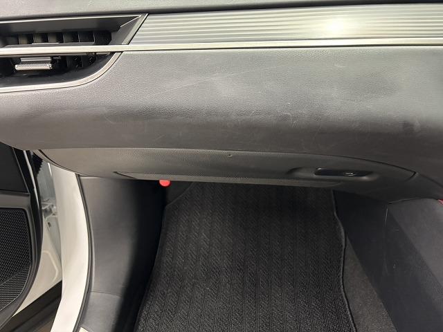 ＲＸ ＲＸ５００ｈ　Ｆスポーツパフォーマンス　ＴＲＤエアロ／パノラマルーフ／ワンオーナー／純正１４型ナビ地デジ／全周囲／デジタルインナーミラー／ＢＳＭ／シートベンチレーション／パーキングアシスト／追従クルコン／パワーバックドア／パワーシート（35枚目）