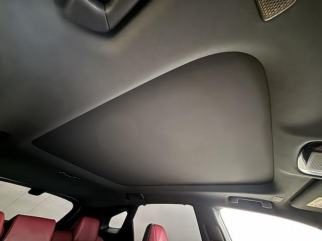 ＲＸ ＲＸ５００ｈ　Ｆスポーツパフォーマンス　ＴＲＤエアロ／パノラマルーフ／ワンオーナー／純正１４型ナビ地デジ／全周囲／デジタルインナーミラー／ＢＳＭ／シートベンチレーション／パーキングアシスト／追従クルコン／パワーバックドア／パワーシート（37枚目）