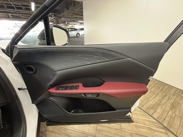 ＲＸ ＲＸ５００ｈ　Ｆスポーツパフォーマンス　ＴＲＤエアロ／パノラマルーフ／ワンオーナー／純正１４型ナビ地デジ／全周囲／デジタルインナーミラー／ＢＳＭ／シートベンチレーション／パーキングアシスト／追従クルコン／パワーバックドア／パワーシート（39枚目）