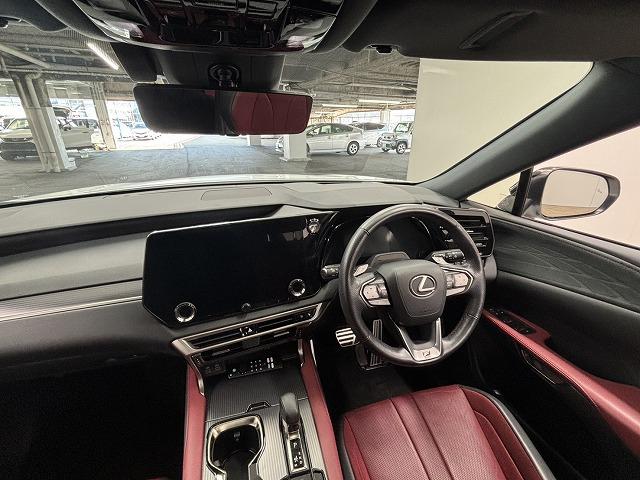 ＲＸ ＲＸ５００ｈ　Ｆスポーツパフォーマンス　ＴＲＤエアロ／パノラマルーフ／ワンオーナー／純正１４型ナビ地デジ／全周囲／デジタルインナーミラー／ＢＳＭ／シートベンチレーション／パーキングアシスト／追従クルコン／パワーバックドア／パワーシート（48枚目）