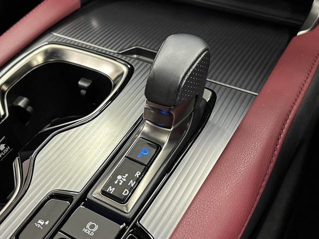 ＲＸ ＲＸ５００ｈ　Ｆスポーツパフォーマンス　ＴＲＤエアロ／パノラマルーフ／ワンオーナー／純正１４型ナビ地デジ／全周囲／デジタルインナーミラー／ＢＳＭ／シートベンチレーション／パーキングアシスト／追従クルコン／パワーバックドア／パワーシート（59枚目）