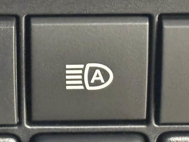 ランドクルーザープラド ＴＸ　Ｌパッケージ　サンルーフ／全周囲／純正ナビ地デジ／黒革／純正ＯＰ１９インチＡＷ／シートベンチレーション／パワーシート／ＢＳＭ／追従クルコン／オートハイビーム／クリアランスソナー／衝突軽減／ＥＴＣ／ＬＥＤヘッドライト（12枚目）