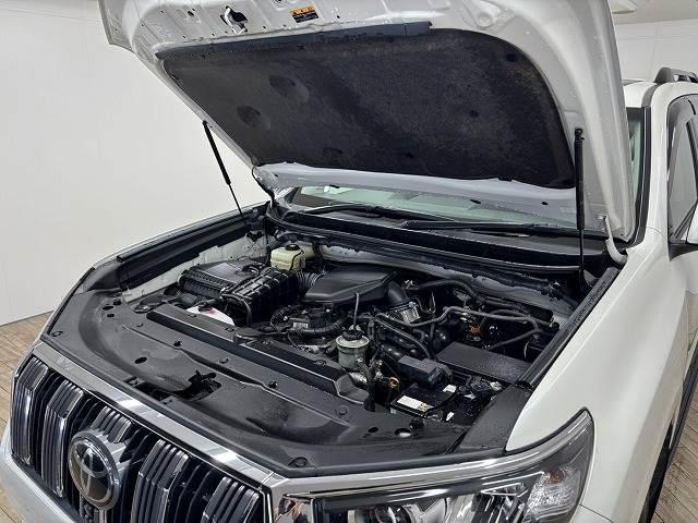 ランドクルーザープラド ＴＸ　Ｌパッケージ　サンルーフ／全周囲／純正ナビ地デジ／黒革／純正ＯＰ１９インチＡＷ／シートベンチレーション／パワーシート／ＢＳＭ／追従クルコン／オートハイビーム／クリアランスソナー／衝突軽減／ＥＴＣ／ＬＥＤヘッドライト（18枚目）