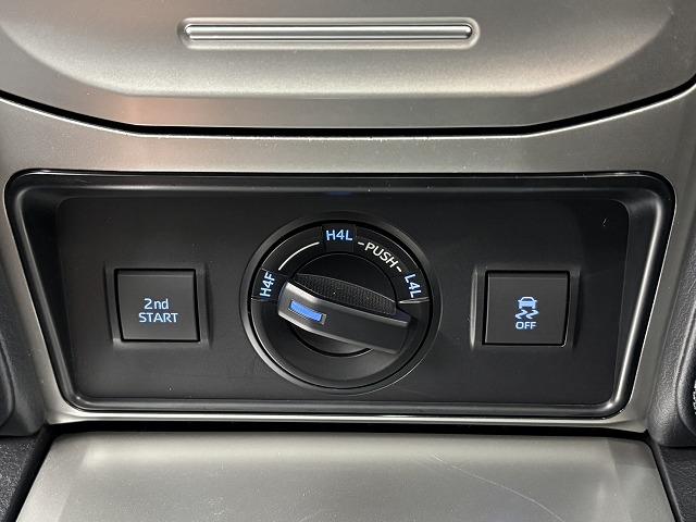 ランドクルーザープラド ＴＸ　Ｌパッケージ　サンルーフ／全周囲／純正ナビ地デジ／黒革／純正ＯＰ１９インチＡＷ／シートベンチレーション／パワーシート／ＢＳＭ／追従クルコン／オートハイビーム／クリアランスソナー／衝突軽減／ＥＴＣ／ＬＥＤヘッドライト（55枚目）