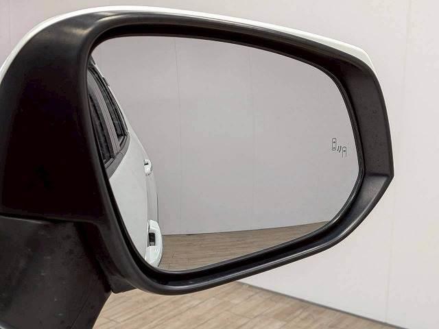 ＲＡＶ４ ハイブリッドＧ　純正９インチナビ／レーダークルコン／パワーバックド／レーンキープアシスト／黒革／パワーシート／シートヒーター／ステアリングヒーター／地デジ／バックカメラ／ＢＳＭ／ＥＴＣ／スマートキー（8枚目）