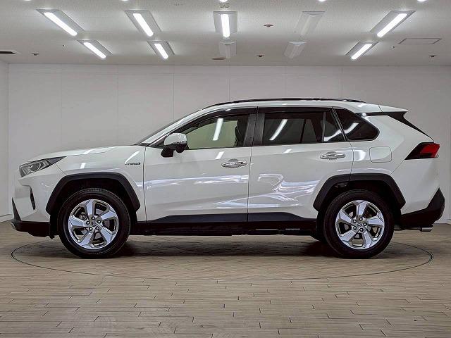 ＲＡＶ４ ハイブリッドＧ　純正９インチナビ／レーダークルコン／パワーバックド／レーンキープアシスト／黒革／パワーシート／シートヒーター／ステアリングヒーター／地デジ／バックカメラ／ＢＳＭ／ＥＴＣ／スマートキー（26枚目）