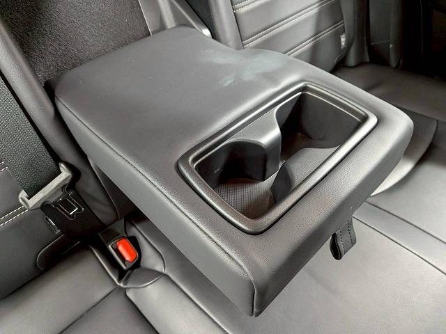 ＲＡＶ４ ハイブリッドＧ　純正９インチナビ／レーダークルコン／パワーバックド／レーンキープアシスト／黒革／パワーシート／シートヒーター／ステアリングヒーター／地デジ／バックカメラ／ＢＳＭ／ＥＴＣ／スマートキー（40枚目）