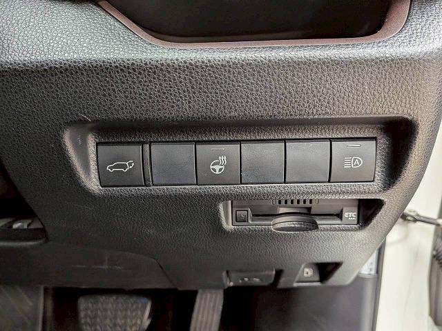 ＲＡＶ４ ハイブリッドＧ　純正９インチナビ／レーダークルコン／パワーバックド／レーンキープアシスト／黒革／パワーシート／シートヒーター／ステアリングヒーター／地デジ／バックカメラ／ＢＳＭ／ＥＴＣ／スマートキー（56枚目）