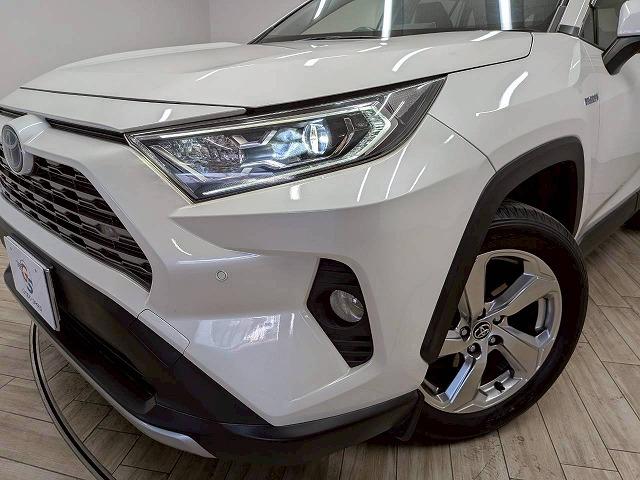 ＲＡＶ４ ハイブリッドＧ　純正９インチナビ／レーダークルコン／パワーバックド／レーンキープアシスト／黒革／パワーシート／シートヒーター／ステアリングヒーター／地デジ／バックカメラ／ＢＳＭ／ＥＴＣ／スマートキー（74枚目）