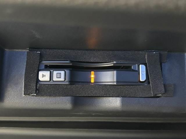 ハリアー プログレス　メタル　アンド　レザーパッケージ　ＴＲＤエアロ／ＪＢＬサウンド／純正９インチナビ／全方位カメラ／茶革シート／ベンチレーション／パワーシート／シートメモリー／レーダークルコン／パワーバックドア／オートハイビーム／電動パーキングブレーキ（11枚目）