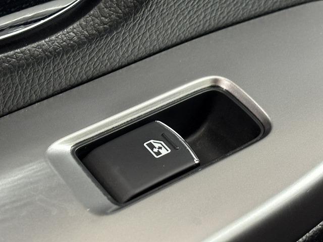 ＸＶ ２．０ｉ－Ｌ　アイサイト　レーダークルコン／レーンキープアシスト／衝突軽減ブレーキ／アイドリングストップ／パワーシート／純正ナビ／地デジ／Ｂｌｕｅｔｏｏｔｈ／ＥＴＣ／スマートキー／プッシュスタート／オートライト（38枚目）