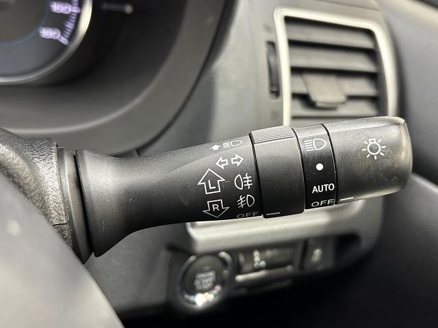 ＸＶ ２．０ｉ－Ｌ　アイサイト　レーダークルコン／レーンキープアシスト／衝突軽減ブレーキ／アイドリングストップ／パワーシート／純正ナビ／地デジ／Ｂｌｕｅｔｏｏｔｈ／ＥＴＣ／スマートキー／プッシュスタート／オートライト（53枚目）