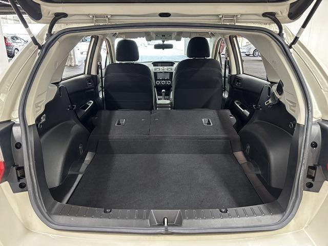 ＸＶ ２．０ｉ－Ｌ　アイサイト　レーダークルコン／レーンキープアシスト／衝突軽減ブレーキ／アイドリングストップ／パワーシート／純正ナビ／地デジ／Ｂｌｕｅｔｏｏｔｈ／ＥＴＣ／スマートキー／プッシュスタート／オートライト（63枚目）