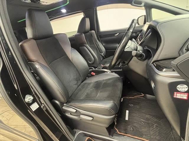 �e��u�����h�̃V�[�g�J�o�[�̎�舵�����������܂��B�܂��A���ЃI���W�i���t���A�}�b�g�����p�ӂ��Ă���܂��B�����̈��Ԃ��A�����W���Ă݂Ă͂������ł��傤���B