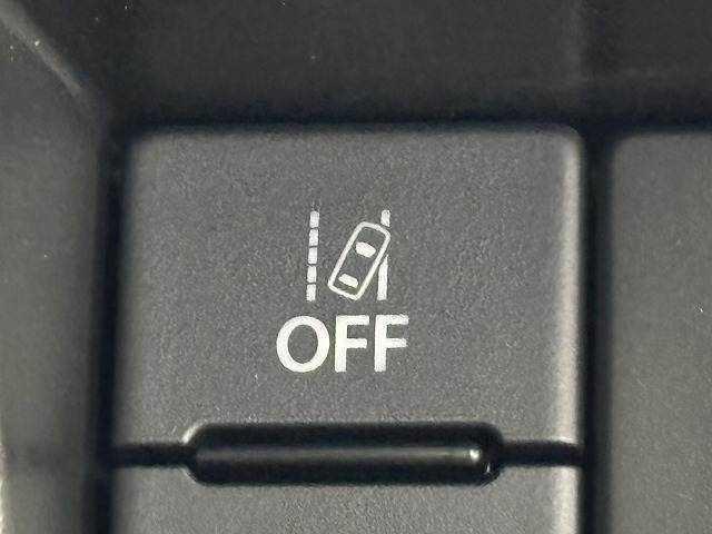 ジムニー XC 6速MT/クルーズコントロール/スズキ セーフティ サポート/ダウンヒルアシスト/レーンキープアシスト/アイドリングストップ/LEDヘッドライト/オートライト/シートヒーター/スマートキー(11枚目)