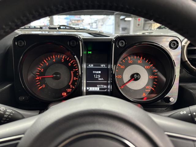 ジムニー XC 6速MT/クルーズコントロール/スズキ セーフティ サポート/ダウンヒルアシスト/レーンキープアシスト/アイドリングストップ/LEDヘッドライト/オートライト/シートヒーター/スマートキー(43枚目)