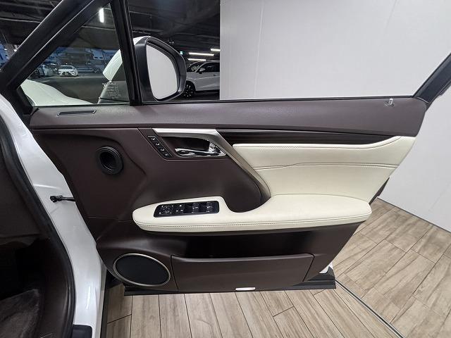 RX RX450h “version L” サンルーフ/純正12.3インチナビ/全方位カメラ/白革/シートベンチレーション/レーダークルコン/パワーバックドア/パワーシート/シートメモリー/BSM/ETC/地デジ/Bluetooth(39枚目)