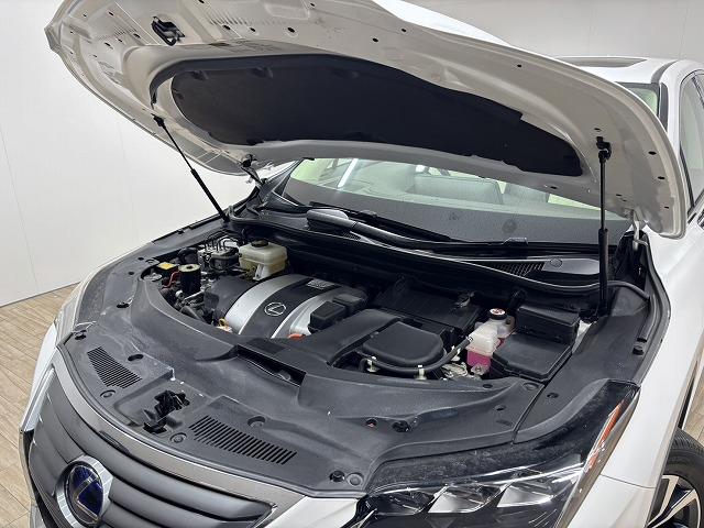 RX RX450h “version L” サンルーフ/純正12.3インチナビ/全方位カメラ/白革/シートベンチレーション/レーダークルコン/パワーバックドア/パワーシート/シートメモリー/BSM/ETC/地デジ/Bluetooth(65枚目)