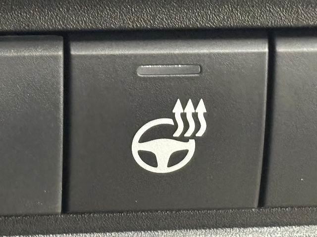 ヤリスクロス ＨＹＢＲＩＤ　Ｚ“Ａｄｖｅｎｔｕｒｅ”　純正８インチナビ／地デジ／全方位カメラ／茶革ハーフレザー／パワーシート／シートヒーター／レーダークルコン／レーンキープアシスト／ＢＳＭ／ＥＴＣ／地デジ／ＬＥＤヘッドライト／オートハイビーム（10枚目）