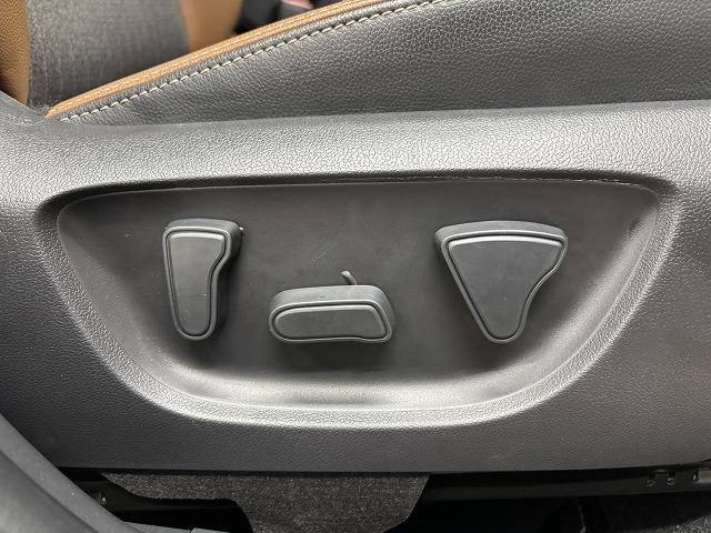 ヤリスクロス ＨＹＢＲＩＤ　Ｚ“Ａｄｖｅｎｔｕｒｅ”　純正８インチナビ／地デジ／全方位カメラ／茶革ハーフレザー／パワーシート／シートヒーター／レーダークルコン／レーンキープアシスト／ＢＳＭ／ＥＴＣ／地デジ／ＬＥＤヘッドライト／オートハイビーム（34枚目）