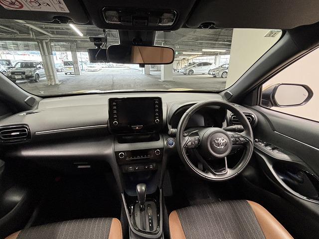 ヤリスクロス ＨＹＢＲＩＤ　Ｚ“Ａｄｖｅｎｔｕｒｅ”　純正８インチナビ／地デジ／全方位カメラ／茶革ハーフレザー／パワーシート／シートヒーター／レーダークルコン／レーンキープアシスト／ＢＳＭ／ＥＴＣ／地デジ／ＬＥＤヘッドライト／オートハイビーム（45枚目）