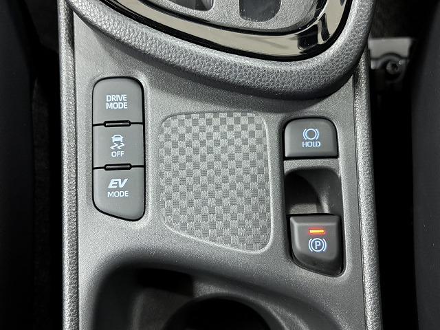 ヤリスクロス ＨＹＢＲＩＤ　Ｚ“Ａｄｖｅｎｔｕｒｅ”　純正８インチナビ／地デジ／全方位カメラ／茶革ハーフレザー／パワーシート／シートヒーター／レーダークルコン／レーンキープアシスト／ＢＳＭ／ＥＴＣ／地デジ／ＬＥＤヘッドライト／オートハイビーム（55枚目）