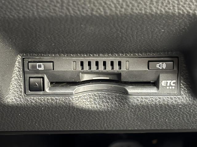 ヤリスクロス ＨＹＢＲＩＤ　Ｚ“Ａｄｖｅｎｔｕｒｅ”　純正８インチナビ／地デジ／全方位カメラ／茶革ハーフレザー／パワーシート／シートヒーター／レーダークルコン／レーンキープアシスト／ＢＳＭ／ＥＴＣ／地デジ／ＬＥＤヘッドライト／オートハイビーム（57枚目）