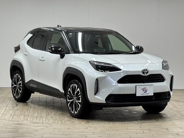 ヤリスクロス Ｚ　純正８インチナビ／全方位カメラ／地デジ／シートヒーター／ステアリングヒーター／レーダークルコン／レーンキープアシスト／ＬＥＤヘッドライト／ＢＳＭ／ＥＴＣ／電動パーキングブレーキ／スマートキー（21枚目）