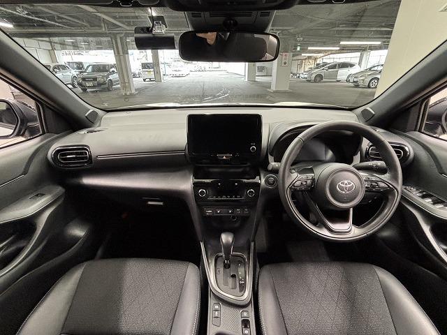 ヤリスクロス Ｚ　純正８インチナビ／全方位カメラ／地デジ／シートヒーター／ステアリングヒーター／レーダークルコン／レーンキープアシスト／ＬＥＤヘッドライト／ＢＳＭ／ＥＴＣ／電動パーキングブレーキ／スマートキー（44枚目）