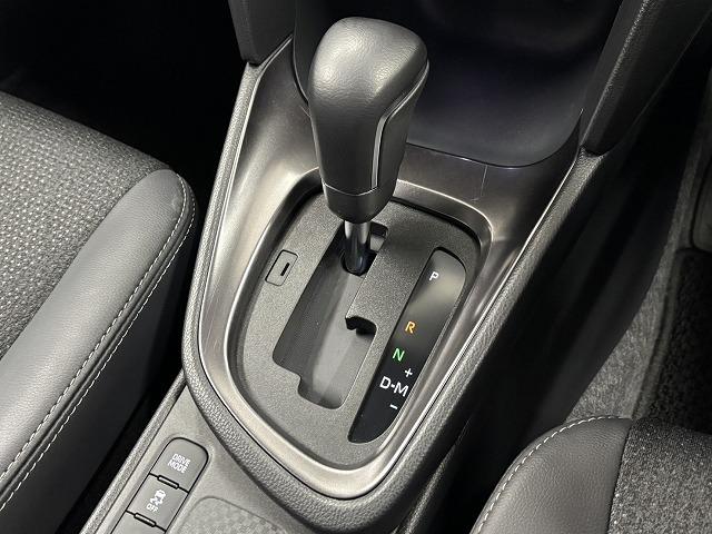 ヤリスクロス Ｚ　純正８インチナビ／全方位カメラ／地デジ／シートヒーター／ステアリングヒーター／レーダークルコン／レーンキープアシスト／ＬＥＤヘッドライト／ＢＳＭ／ＥＴＣ／電動パーキングブレーキ／スマートキー（55枚目）