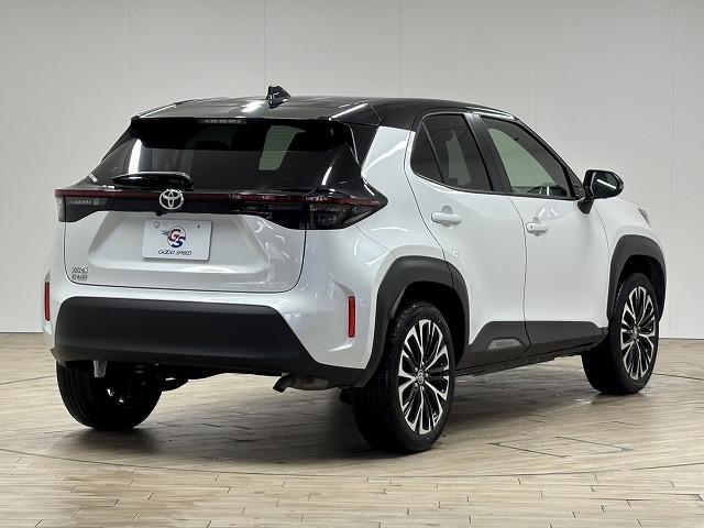 ヤリスクロス Ｚ　純正８インチナビ／全方位カメラ／地デジ／シートヒーター／ステアリングヒーター／レーダークルコン／レーンキープアシスト／ＬＥＤヘッドライト／ＢＳＭ／ＥＴＣ／電動パーキングブレーキ／スマートキー（66枚目）