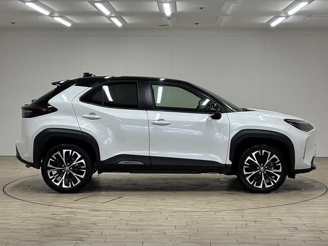 ヤリスクロス Ｚ　純正８インチナビ／全方位カメラ／地デジ／シートヒーター／ステアリングヒーター／レーダークルコン／レーンキープアシスト／ＬＥＤヘッドライト／ＢＳＭ／ＥＴＣ／電動パーキングブレーキ／スマートキー（68枚目）