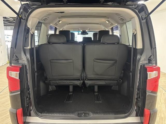 デリカＤ：５ Ｐ　純正１０インチナビ／全方位カメラ／レーダークルコン／パワーバックドア／パワーシート／シートヒーター／ステアリングヒーター／衝突軽減ブレーキ／レーンキープアシスト／両側電動スライド／ＢＳＭ／ＥＴＣ（13枚目）