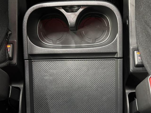 デリカＤ：５ Ｐ　純正１０インチナビ／全方位カメラ／レーダークルコン／パワーバックドア／パワーシート／シートヒーター／ステアリングヒーター／衝突軽減ブレーキ／レーンキープアシスト／両側電動スライド／ＢＳＭ／ＥＴＣ（35枚目）