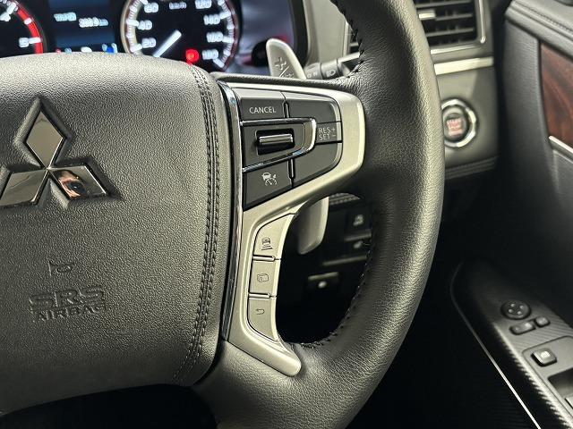 デリカＤ：５ Ｐ　純正１０インチナビ／全方位カメラ／レーダークルコン／パワーバックドア／パワーシート／シートヒーター／ステアリングヒーター／衝突軽減ブレーキ／レーンキープアシスト／両側電動スライド／ＢＳＭ／ＥＴＣ（49枚目）