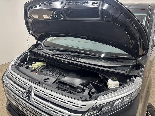 デリカＤ：５ Ｐ　純正１０インチナビ／全方位カメラ／レーダークルコン／パワーバックドア／パワーシート／シートヒーター／ステアリングヒーター／衝突軽減ブレーキ／レーンキープアシスト／両側電動スライド／ＢＳＭ／ＥＴＣ（63枚目）