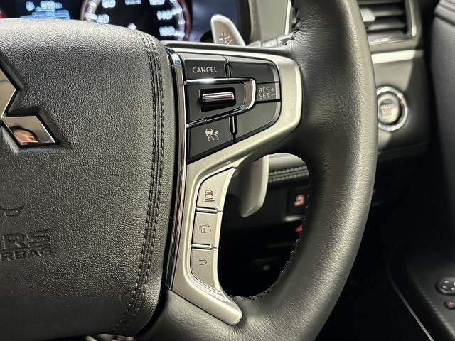 �N�ł��ȒP�ɑ���ł���y�d���p�[�L���O�u���[�L�z�𑕔����Ă���܂��B