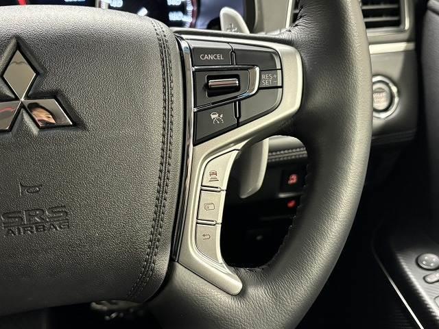 デリカＤ：５ Ｐ　純正１０インチナビ／バックカメラ／レーダークルコン／パワーバックドア／パワーシート／シートヒーター／ステアリングヒーター／衝突軽減ブレーキ／レーンキープアシスト／両側電動スライド／ＢＳＭ／ＥＴＣ／（9枚目）