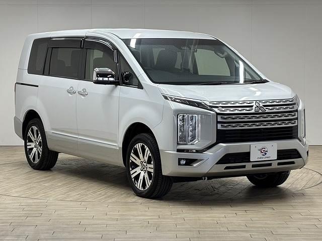 デリカＤ：５ Ｐ　純正１０インチナビ／バックカメラ／レーダークルコン／パワーバックドア／パワーシート／シートヒーター／ステアリングヒーター／衝突軽減ブレーキ／レーンキープアシスト／両側電動スライド／ＢＳＭ／ＥＴＣ／（14枚目）