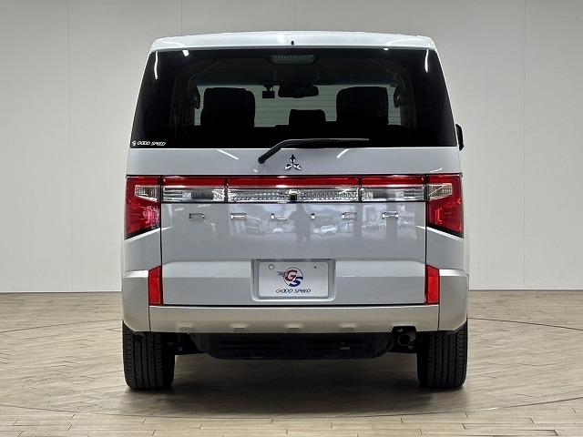 デリカＤ：５ Ｐ　純正１０インチナビ／バックカメラ／レーダークルコン／パワーバックドア／パワーシート／シートヒーター／ステアリングヒーター／衝突軽減ブレーキ／レーンキープアシスト／両側電動スライド／ＢＳＭ／ＥＴＣ／（27枚目）