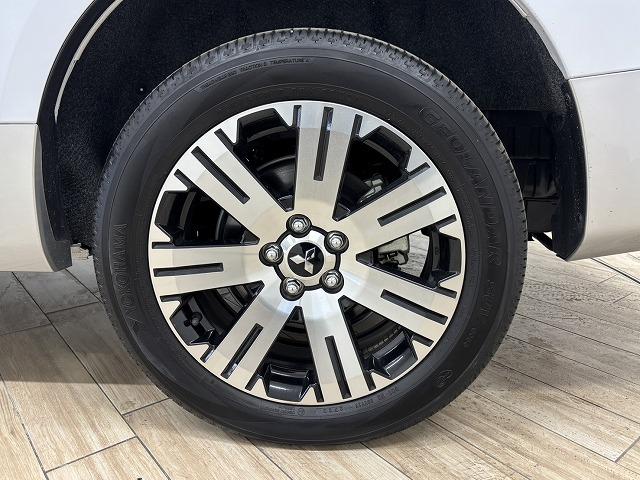 デリカＤ：５ Ｐ　純正１０インチナビ／バックカメラ／レーダークルコン／パワーバックドア／パワーシート／シートヒーター／ステアリングヒーター／衝突軽減ブレーキ／レーンキープアシスト／両側電動スライド／ＢＳＭ／ＥＴＣ／（31枚目）